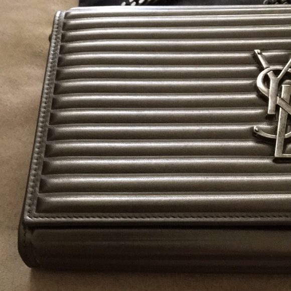 Saint Laurent Monogram Quilted Wallet On Chain - Picture 3 of 12